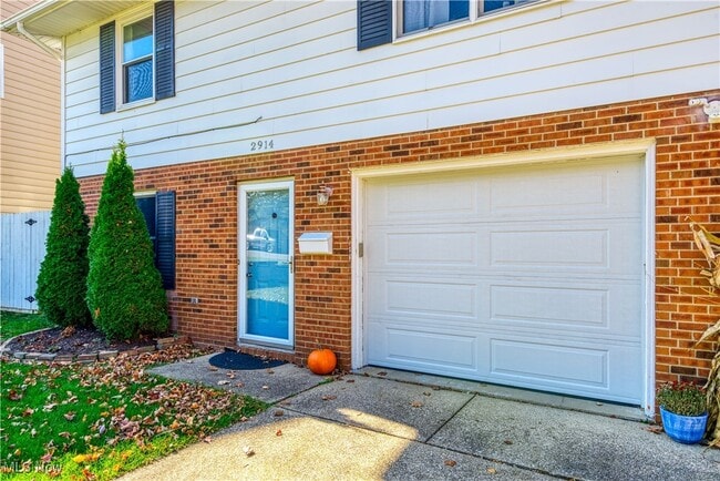 Building Photo - 2914 Burnham Jump Dr