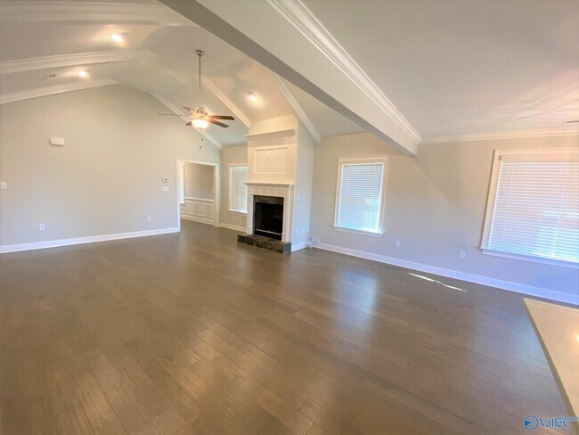 Building Photo - 104 Kinglet Wy