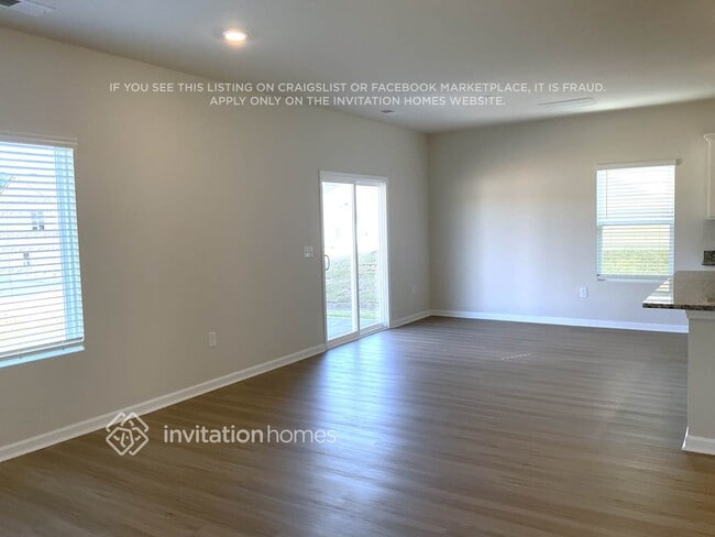 Building Photo - 3331 Fox Hall Dr