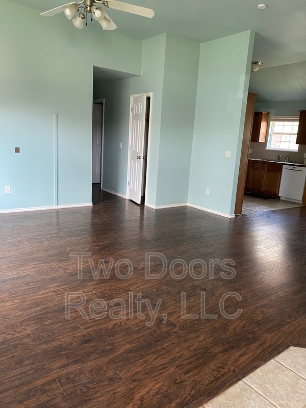 Building Photo - 3610 Ellis Ave