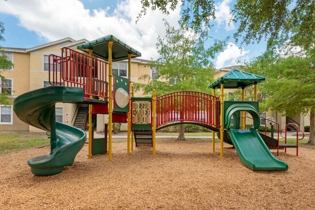 Foto del edificio - Lindsey Terrace Apartments
