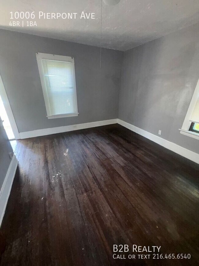 Foto del edificio - 10006 Pierpont Ave