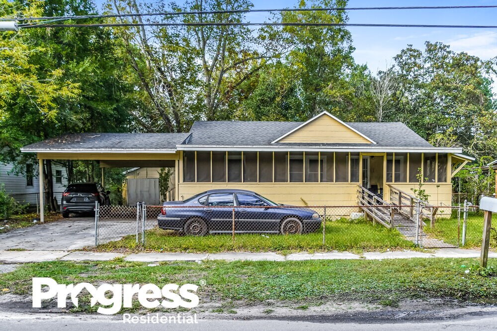 Primary Photo - 3109 W 1st St