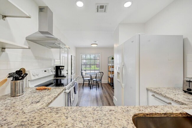 Foto del edificio - 2756 Carnation Ct