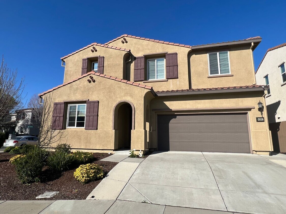 Foto principal - 3 Bedroom | 2.5 Bathroom | Sun Dance Lake ...