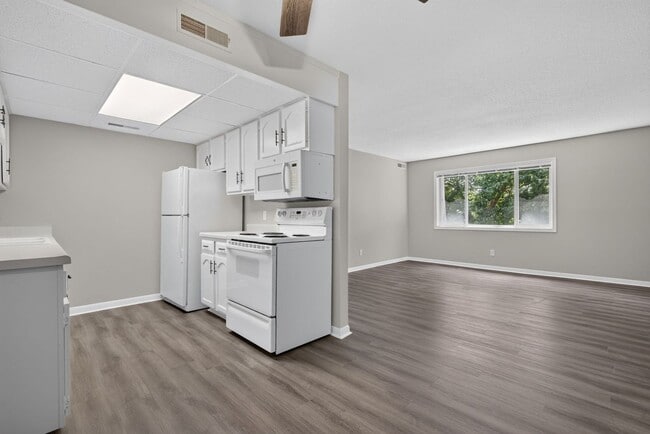 Interior Photo - Kellogg Place Apartments