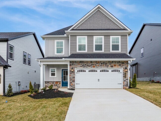 Foto del edificio - Maryville 37803 - 4 bedroom 3.5 bath - call Ed Johnson 865-924-5045