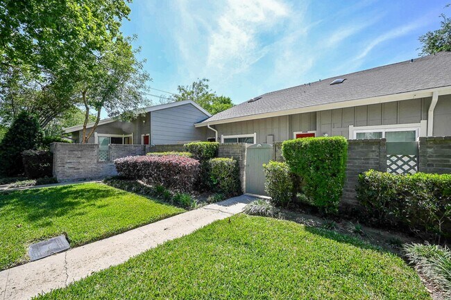 Foto del edificio - 12916 Wirevine Ln