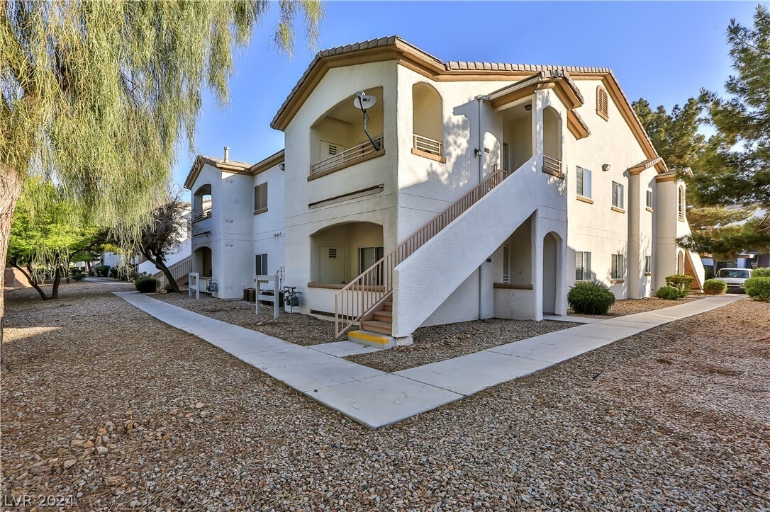 5650 E Sahara Ave Unit 1062, Las Vegas, NV 89142 Condo for Rent in