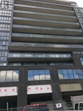 Building Photo - 3237 Bayview Ave