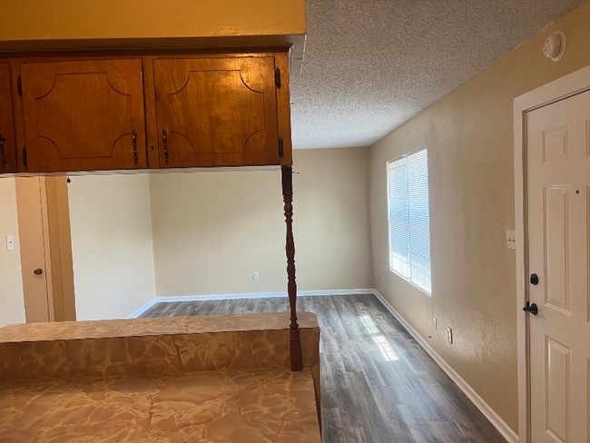 Building Photo - 2305 Downey Dr