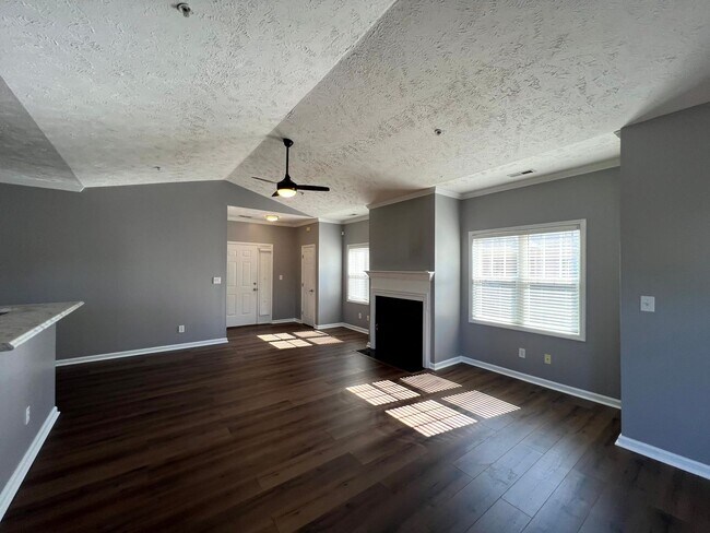 Building Photo - 3050 McDuffies Mill Rd