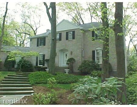 Primary Photo - 75 Old Farm Rd