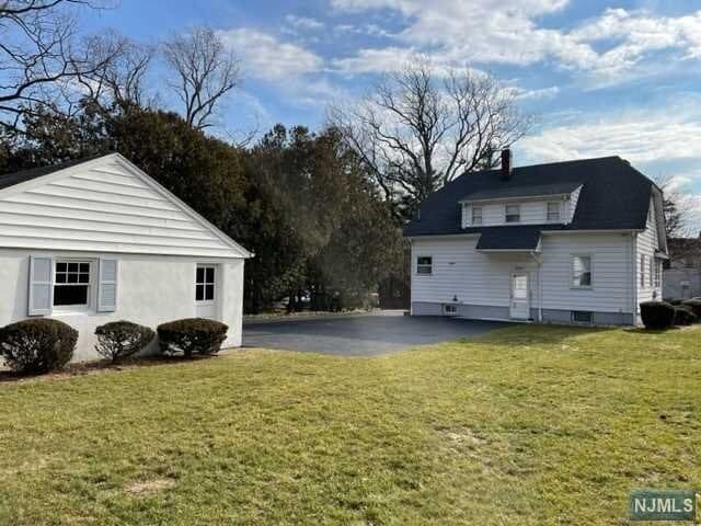 Building Photo - 35 Mulder Ln