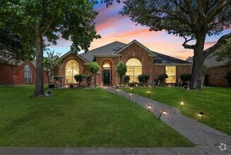 Building Photo - 7812 Roaring Ridge Dr