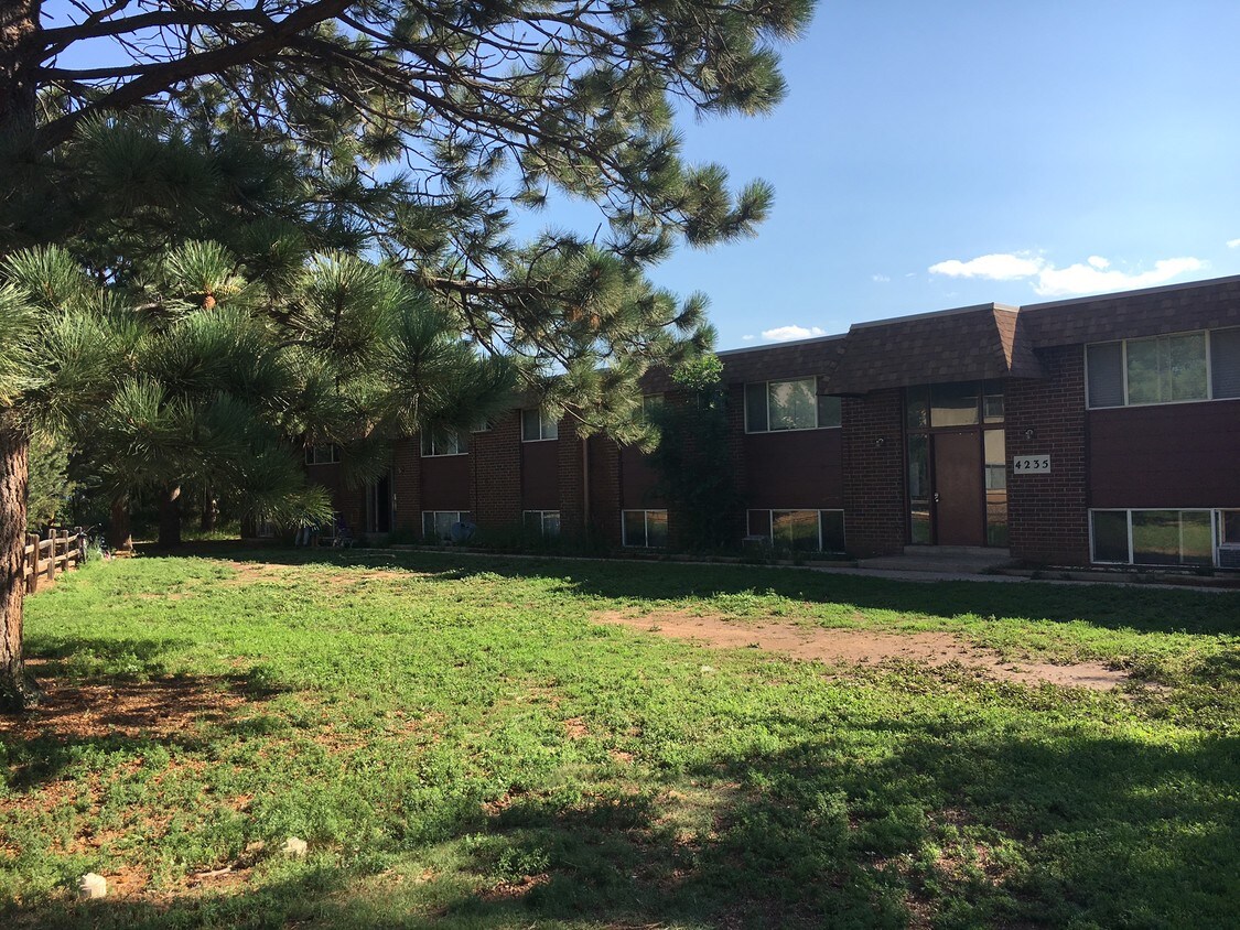 Foto principal - 4235 Forrest Hill Pl