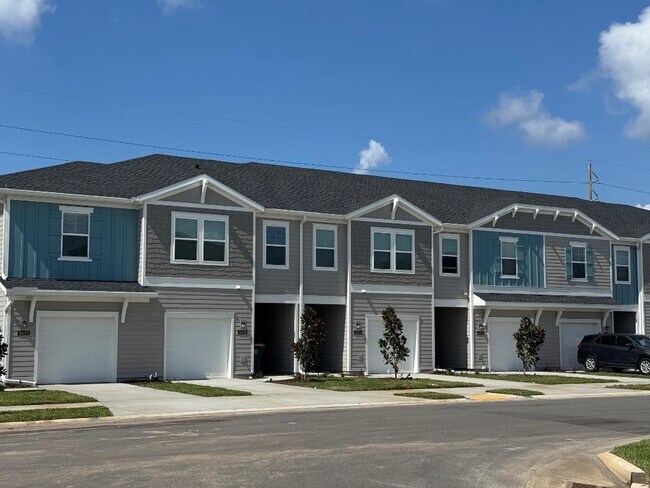 Foto del edificio - 6877 Gable Grv Ave