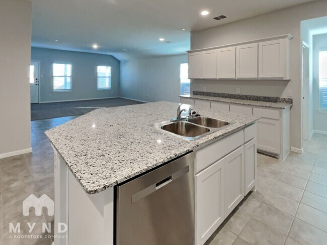 Foto del edificio - 5901 Piedrosa Ct