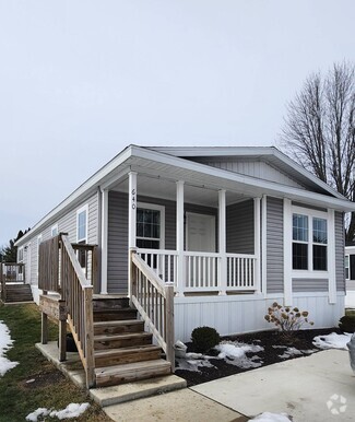 Building Photo - 640 Ascot Cir