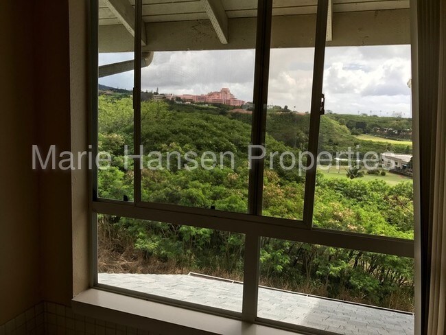 Building Photo - 1317 Moanalualani Way