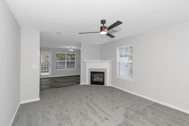 Building Photo - Available Now this Beautiful 4-Bedroom 2.5Baths Home in Stockbridge, GA!