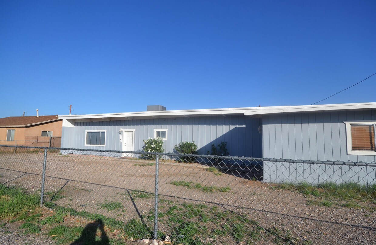 Primary Photo - 2145 Redondo Ln