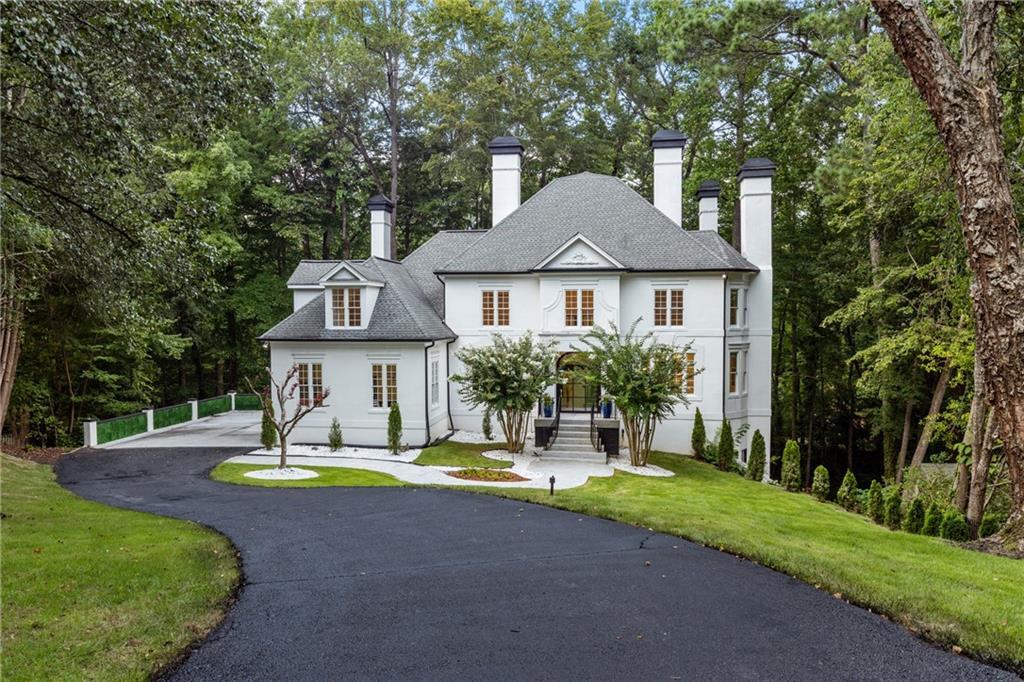 Foto principal - 5390 Harrowood Ln NW