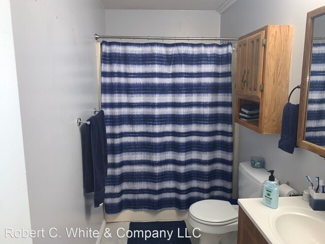 Building Photo - 3 br, 1 bath House - 32 Celentano Drive