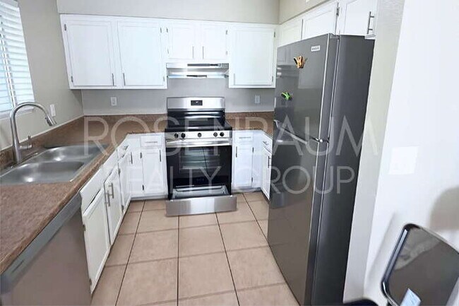 Foto del edificio - 713 W 1st Ave