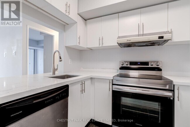 Photo du bâtiment - 92 King St E