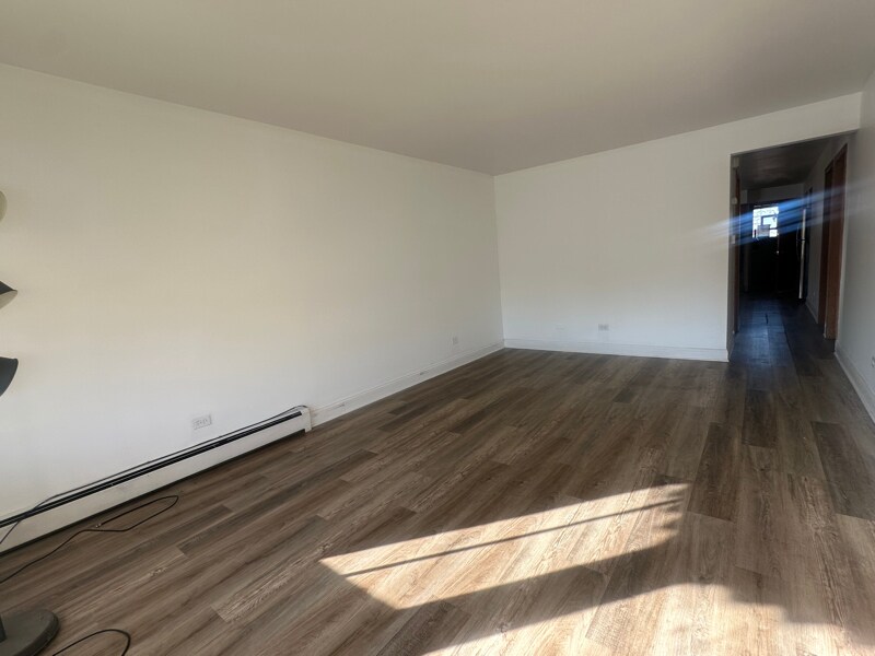 Foto principal - 5948 W 79th St