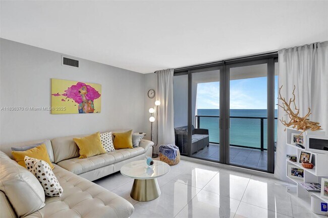 Foto del edificio - 2301 S Ocean Dr