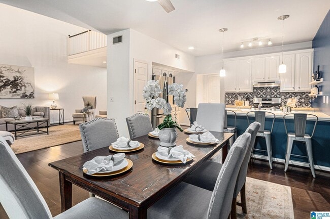 Foto del edificio - 5539 Hampton Heights Dr