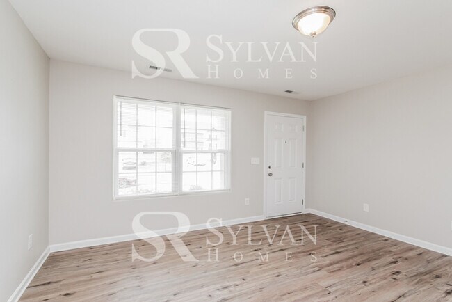 Foto del edificio - Turn the key. Enter. Smile. Repeat every day!