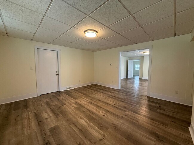 Foto del edificio - Updated 1-BR Apartment Now Available in Munhall/Homestead!