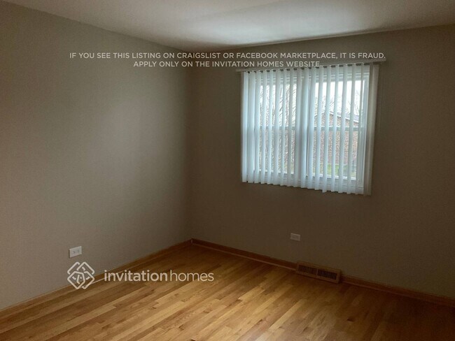 Foto del edificio - 13601 Cherry Ln