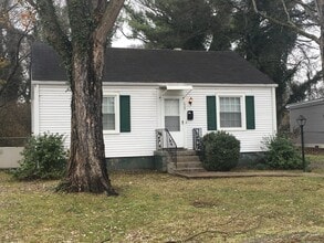Building Photo - 1507 McKennie Ave