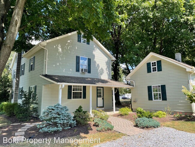 Foto del edificio - 4 br, 2.5 bath House - 23 W Market St.