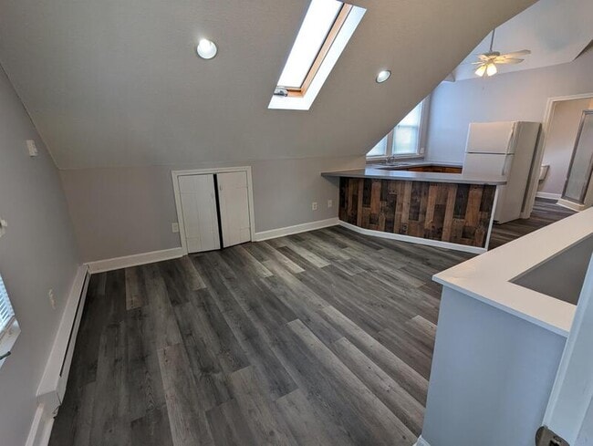 Foto del edificio - 359 Oak St