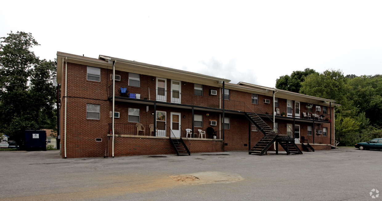 Primary Photo - 2630 Larkwood Ln