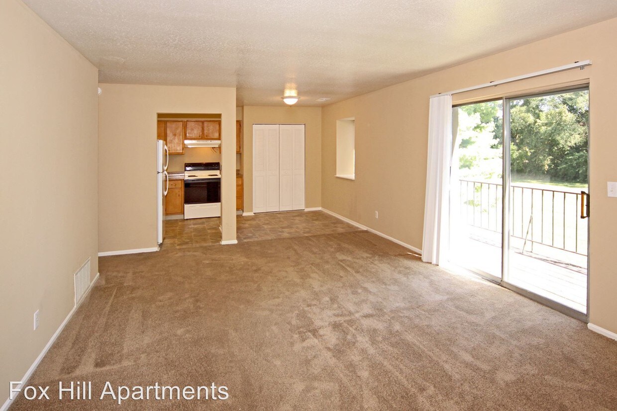 Foto principal - 1349 Saddlebrook Ct W