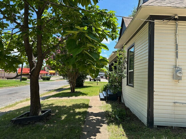 Foto del edificio - 105 12th St NE