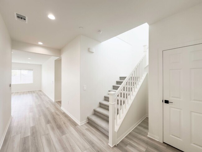 Building Photo - 4 Bed, 3 Bath | NEW CONSTRUCTION | Home fo...