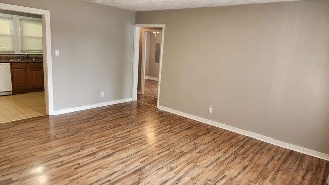 Building Photo - Nice Home on Corner Lot
