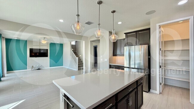 Foto del edificio - 5714 N 109th Ave