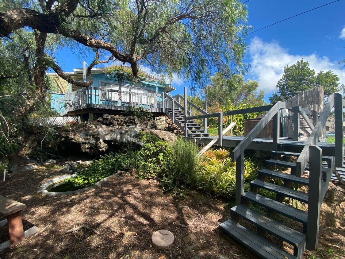 Primary Photo - Charming Vintage 3-Bedroom, 2-Bath Home in...
