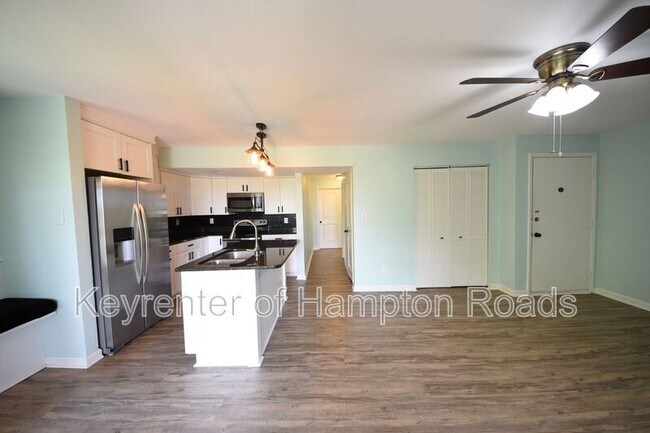 Foto del edificio - 9716 7th Bay St