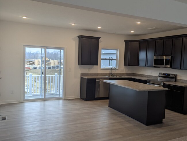 Foto del edificio - 130 Coyote Willow Dr