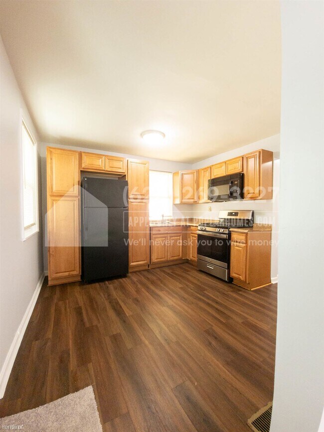 Foto del edificio - 3 br, 2 bath House - 1419 Farmingdale Ave -