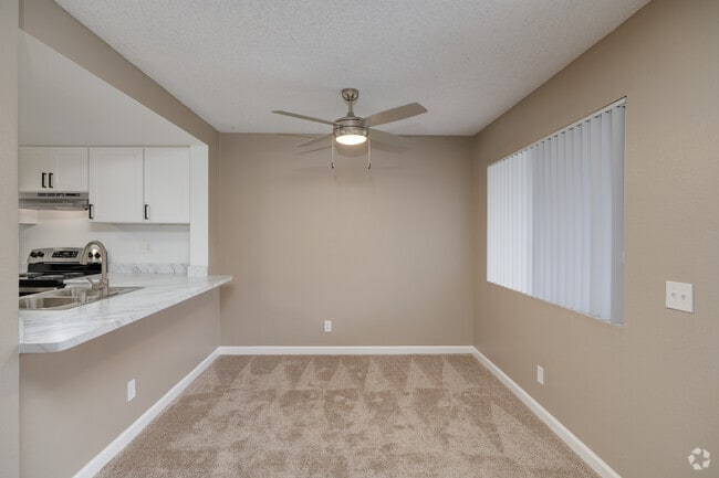 2BR, 2BA - 918SF - Dining Room - Summer Brook Apartments